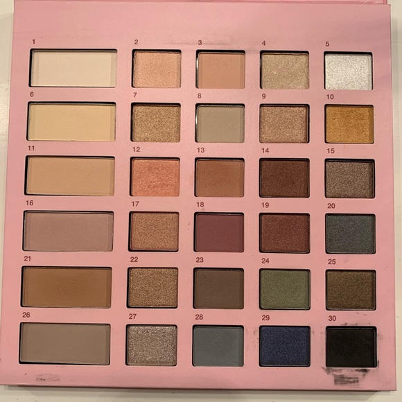 Sephora, Easy on the Eyes eyeshadow palette - Picture 2 of 4